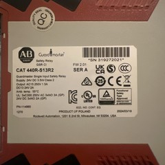 NEW Allen-Bradley 440R-S13R2 Guardmaster Dual GuardLink Safety Relay