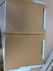 Letter classification folders brown and blue