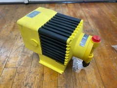 Milton Roy C931-311SI Microprocessor Dosing Pump 120VAC 3.50A 8.00GPH 60.00PSI