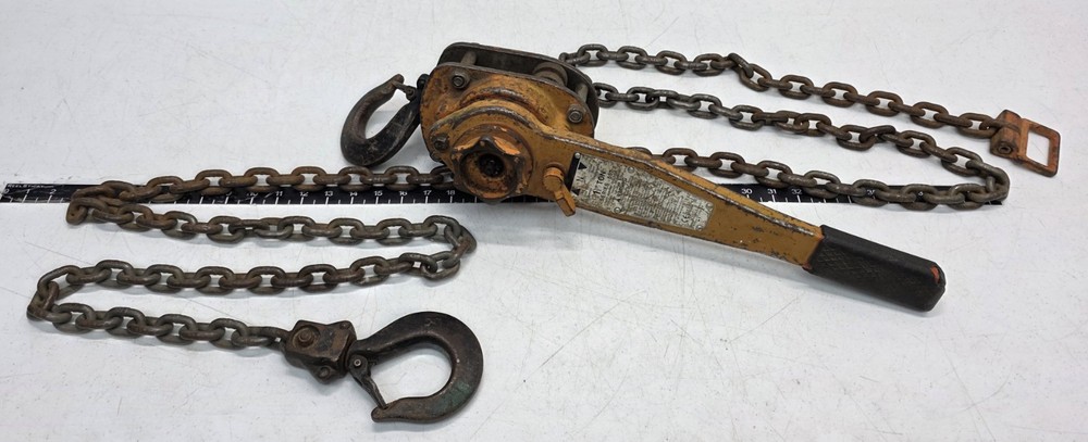 Columbus McKinnon 653 1-1/2ton Lever Chain Hoist Come Along, C&M