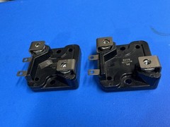TWO MOTOROLA MJ10200 DARLINGTON POWER TRANSISTOR SI NPN