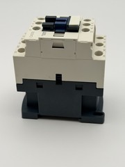 Schneider Electric CA32G7 / 120V
