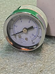 Parker Watts K4515N181600 Pressure Gauge 0 To 160psi |1.5″-1/8″ NPT | Brand New
