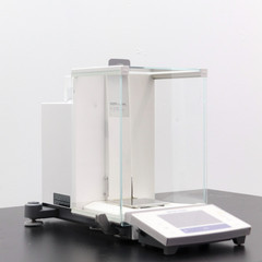 Mettler Toledo XS205DU Analytical Balance