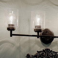 KICHLER Winslow 30″ 4-Light Black Contemporary Bathroom Light with Seeded Glass