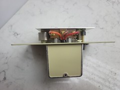 Barber Colman THC-2 Pneumatic Damper Actuator Enthalpy Control 2 Position Spdt