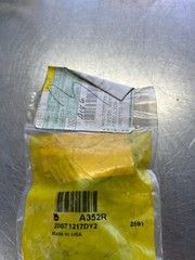 A352R Genuine OEM John Deere SPRING QTY of 1 Spring