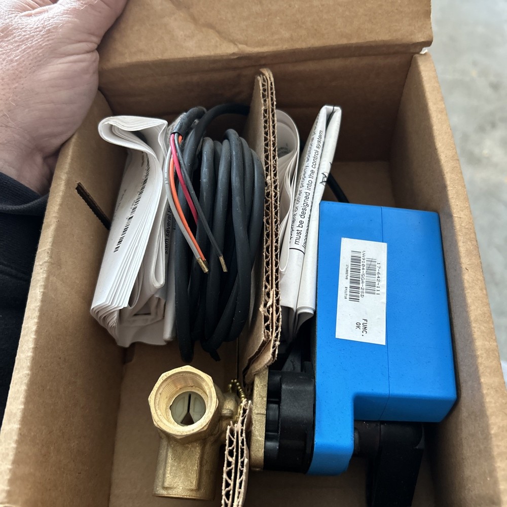 Johnson Controls Vg1841AD+9A4GGA 3w Ball Valve 1/2” Brass 1.2 Cv Proportional