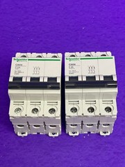 Schneider Electric 60889 C60N C2A Circuit Breaker 3-Pole 2A 415V [Lot of 2]