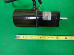 Yaskawa AC Servo Motor 200 Volt 3,000 RPM 100 Watt