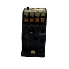 SIEMENS 3TH80 40-0A CONTACTOR 6AMP. 110-132V AC 4x NO