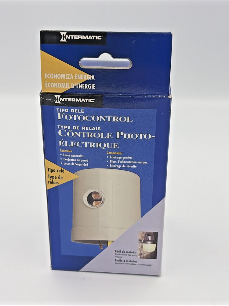 Intermatic K1221 105/130-VAC Photocontrols with Locking Type Mounting