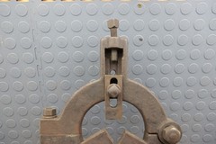LATHE STEADY REST UNKNOWN WHAT IT FITS
