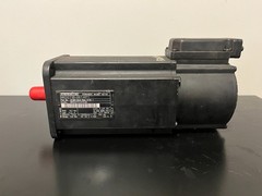 Indramat Rexroth MKD071B-061-KP1 Permanant Magnet Motor Servo Motor