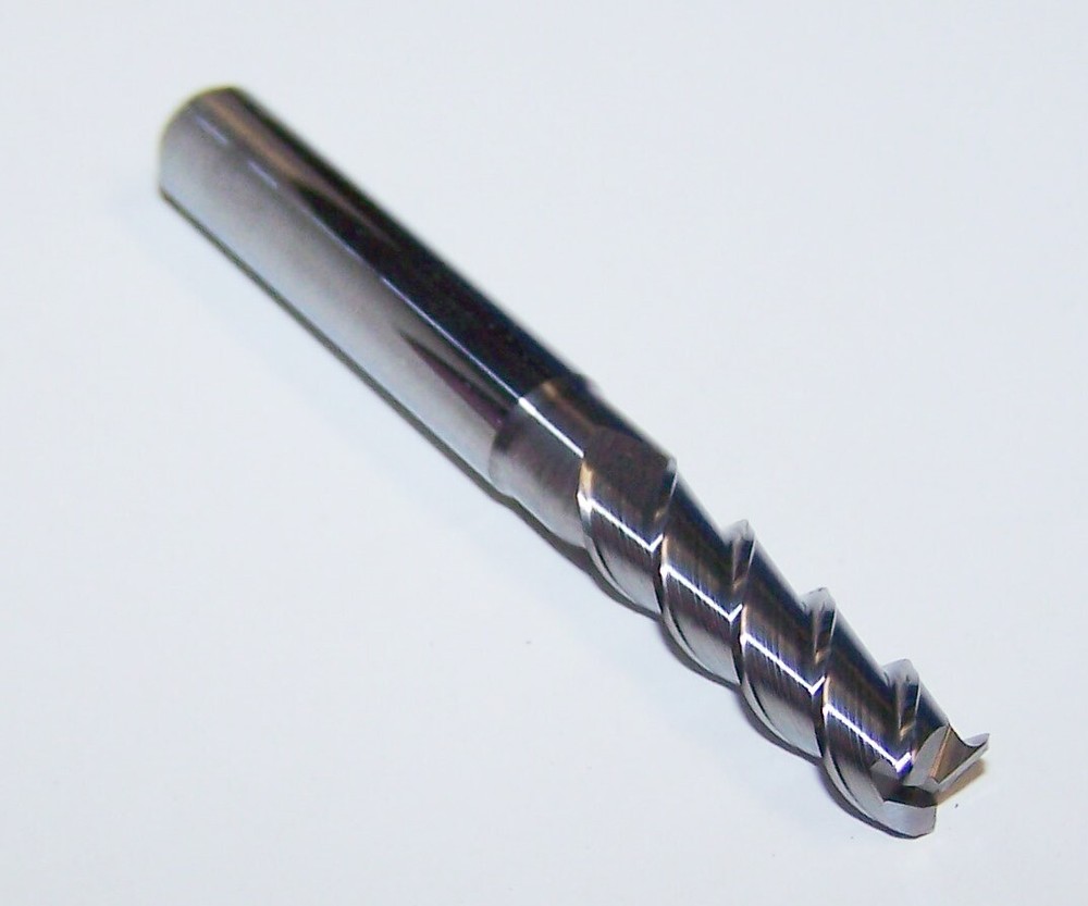5.50mm (.2165″) 3 FLUTE CARBIDE ENDMILL FINISHING ENDMILL KYOCERA 1703-2165.709R