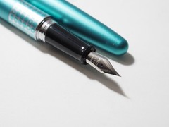 Pilot Metropolitan Retro Pop Fountain Pen fine Nib Turquoise Barrel Dots Accent