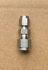 Swagelok 1/4″ X 1/8″ Stainless Steel Reducer SS-400-6-2 Several Avail New
