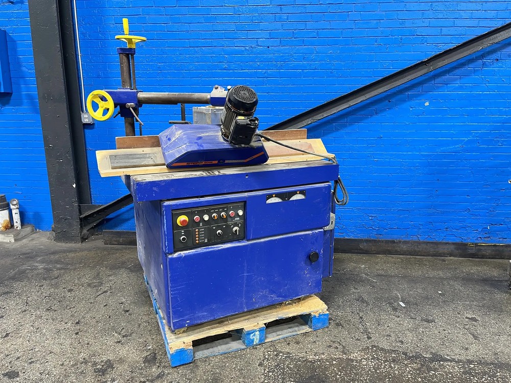 SCMI TILTING SPINDLE SHAPER T 150