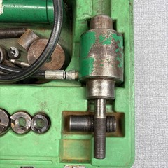 GREENLEE 7306SB 1/2″ – 2 -1/2”Slug Buster Knockout Punch and Hydraulic Driver
