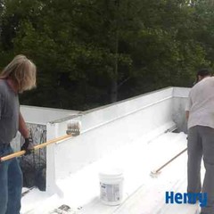 Elastomeric Seal Roof Leaks 4.75 Gallon White Coating Waterproof Rubberized RV