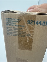 KIMBERLY-CLARK PROFESSIONAL SOAP DISPENSER 9214401 Pearl White-NEW!