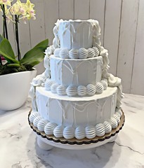 DEZICAKES Fake Wedding Cake Tier Cake Artificial Food Fake Ivory Wedding Cake