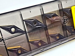 Sandvik Coromant VNMG 332-PM 4415 VNMG 16 04 08-PM Carbide Inserts (Box of 10)
