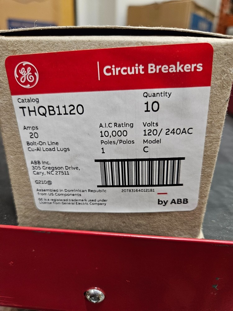 BRAND NEW IN BOX GE THQB1120 CIRCUIT BREAKER 20A 120V 1P BOLT-ON (BOX OF 10)