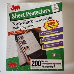 JM Heavyweight Top Loading 200 Pak Sheet Protectors Non-Glare8 1/2″ x 11″ 3 Hole