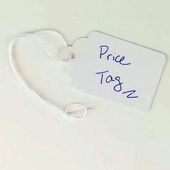1000 White Price Tags w/ Strings – Size-8, 12pt Thick