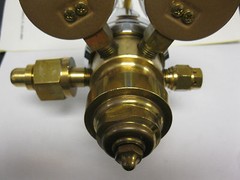 Uniweld RHT8010 Two Stage Fuel Gas Series Compressed Gas Regulator