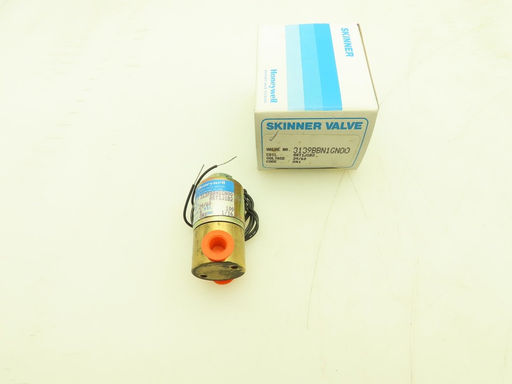 Honeywell Skinner 3139BBN1GN00 Solenoid Valve 3-Way NO 24VAC 100 PSI 1/8″ NPT