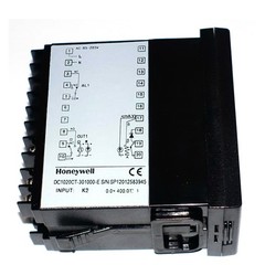 New In Box HONEYWELL DC1020CT-301000-E Temperature Controller