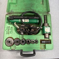 GREENLEE 7306SB 1/2″ – 2 -1/2”Slug Buster Knockout Punch and Hydraulic Driver