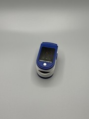 Fingertip pulse oximeter blood oxygen meter – Medical Grade