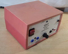 Eisco Labs Dual Output Power Supply, 6 Volts AC, 0 to 6 Variable DC