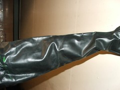 Shoulder Length Black Neoprene Latex Rubber Gloves 15 mils thick 32″ long NEW