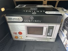 Sentinel SMW1000E 1 cu. ft. 1000 Watt Commercial Microwave Oven W/ Touch Pad