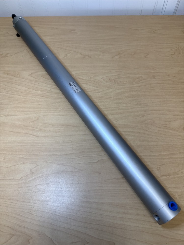 NEW! SMC CDG1BN40-600Z-A93L Pneumatic Air Cylinder