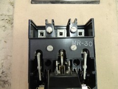 MR 30, QMR SWITCH GE 30 AMP, 600V, USED 3 POLE LINE BLOCK 565B714-G2