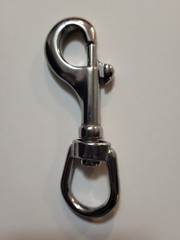 316 Stainless Steel Bolt action swivel eye snap hook with 3/4″ eyelet. 3 count