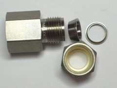 1-Swagelok Stainless Connector Fitting, 3/8″ Tube x 1/4″ Female NPT, SS-600-7-4
