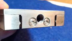 Newport UMR5.5 Linear Stage, Double-Row BBs, 0.20 in., DM11-5 Micromometer