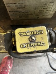 Enerpac Hydraulic Pump PER5045 Unsure if it works For Parts