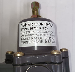 NEW FISHER 67CFR-239 PRESSURE REGULATOR 250 PSIG MAX 0-125 PSI SPRING RANGE