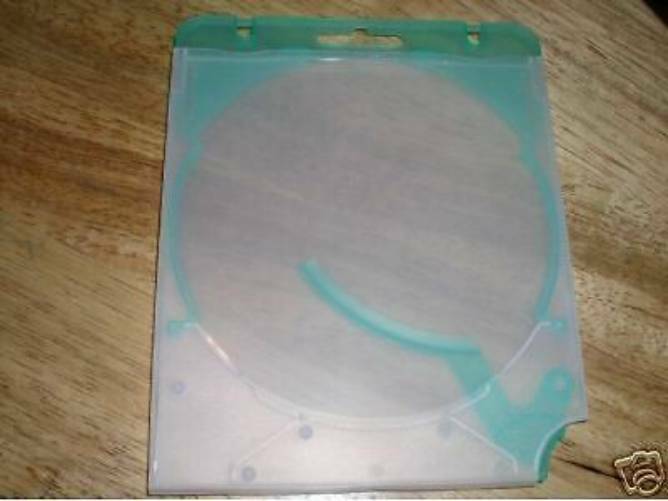 140 TRIGGER EJECTOR CD CASES, GREEN – TRIGGRN