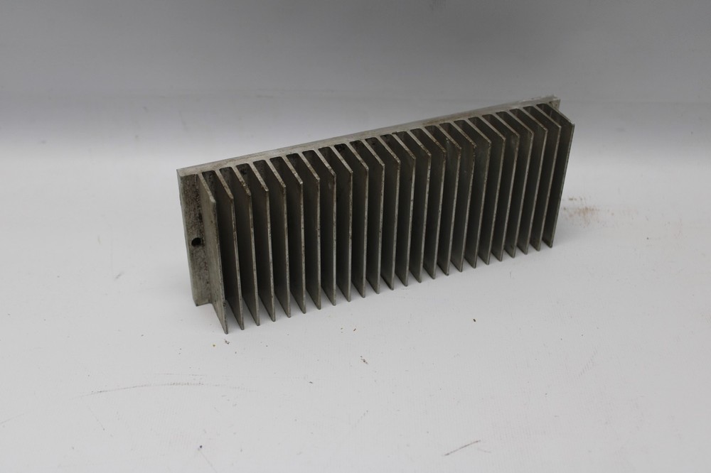 24 Fin Aluminum Heatsink ~ 7.5″ L x 3″ W x 1 1/4″ H #HS2 1A2 Heat Sink