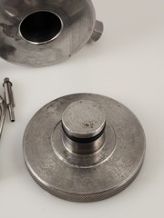 Aminco French Pressure Cell Cat. No. 4-3398A 30,000 PSI w/ Extra parts