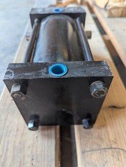 Yates Pneumatic Air Cylinder 5″ Bore X 6″ Stroke 250 PSI 1″ Rod U3AJ4