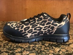 New! Womens SKECHERS SURE TRACK SAIVY MEMORY FOAM SLIP-RESISTANT WORK SHOES